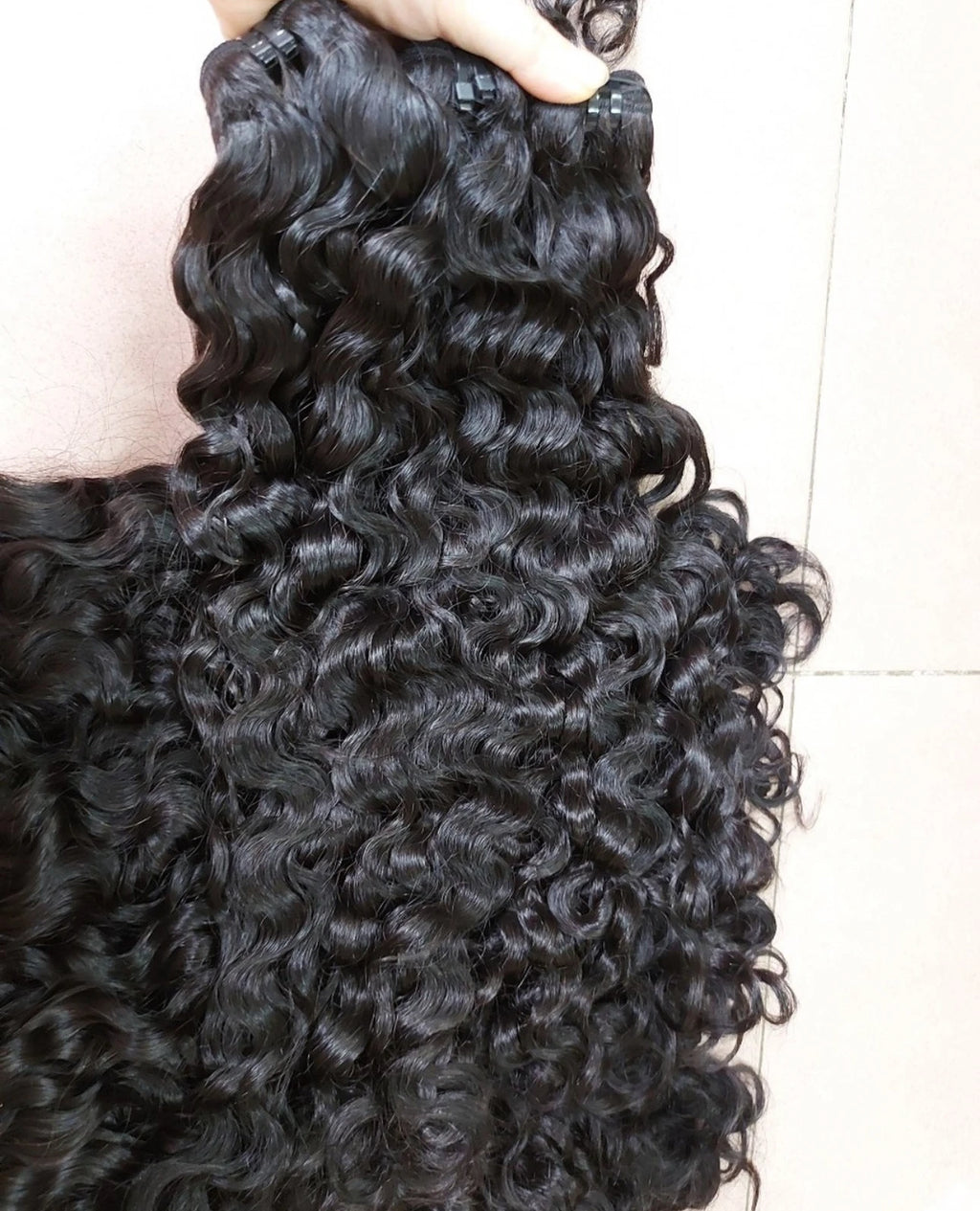 Unprocessed Raw Human Hair Bundles Wholesale Vendor Cambodian Virgin Cuticle Aligned Hair Natural Wave Cambodian Raw Hair